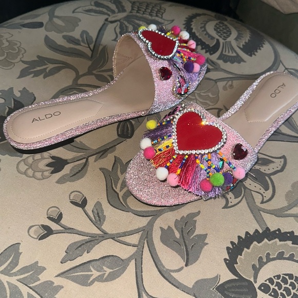 Ado sandals - Picture 1 of 13